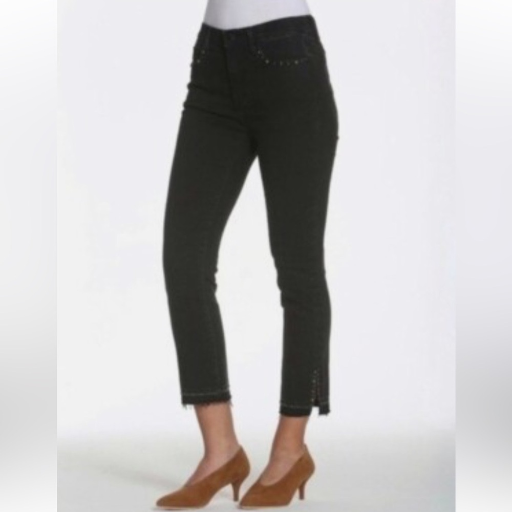 Driftwood Black Amelia Crop Jeans Studded Size 26 Raw Hem Stretch Denim